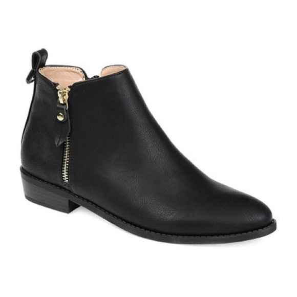 Journee Collection Shoes - 35. Journee Collection Women's Ellis Side Zip Ankle Booties - Black Ankle Boots